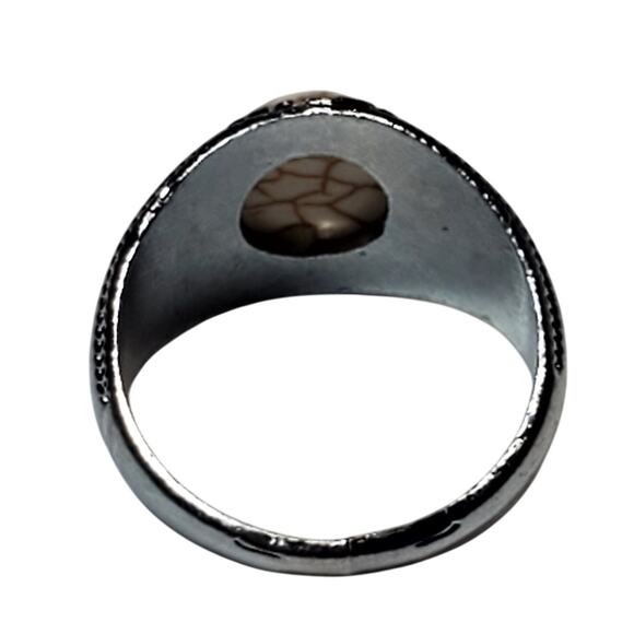 Silver Tone Ring Sz 10 Unsigned Crackle Design Cabochon - Picture 2 of 5